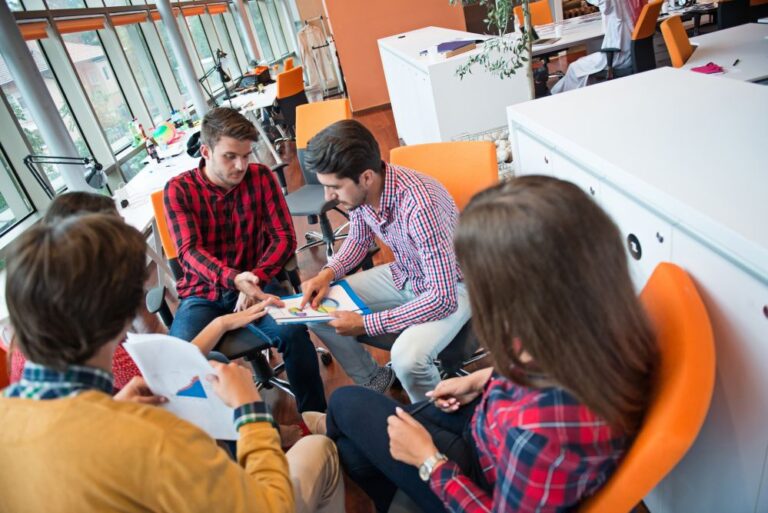 Descubra como funciona uma incubadora de startup