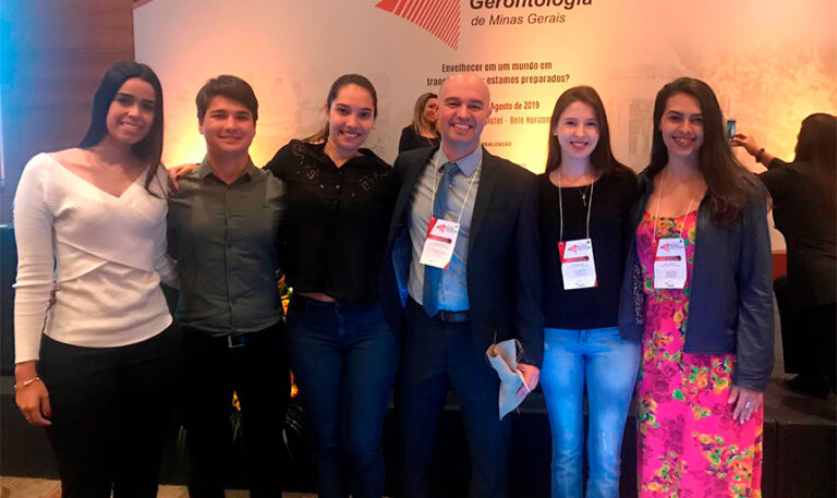 PROFESSORES E ALUNOS DA UNIFACIG APRESENTAM TRABALHOS NO CONGRESSO MINEIRO DE GERIATRIA E GERONTOLOGIA