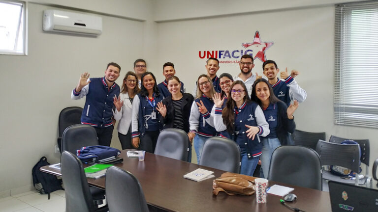 COLABORADORES DO UNIFACIG RECEBEM TREINAMENTO SOBRE O G SUITE