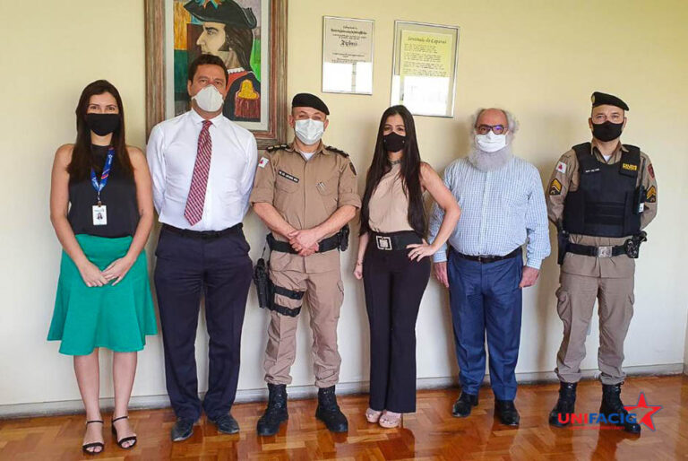 Curso de Direito UNIFACIG e Polícia Militar de Manhuaçu assinam protocolo de intenções