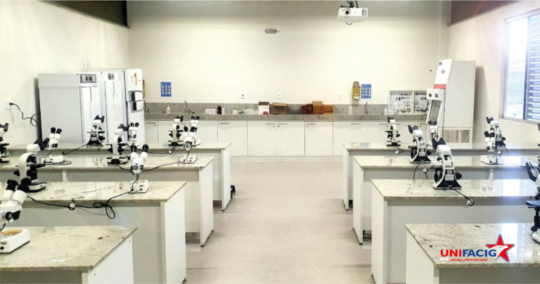 Um mundo microscópico a ser explorado pelos futuros Agrônomos do UNIFACIG.