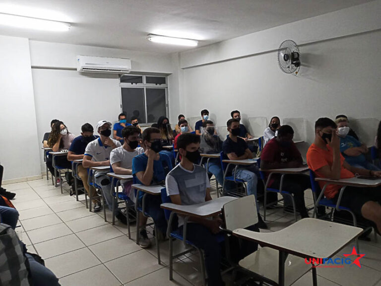 Etaure e Unifacig fazem parceria e oferecem  trainee com os alunos do curso Superior de Tecnologia de Análise e Desenvolvimento de Sistemas.