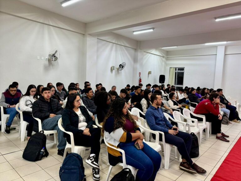 UNIFACIG promove debate sobre empreendedorismo com representantes do CRCMG e CRAMG.