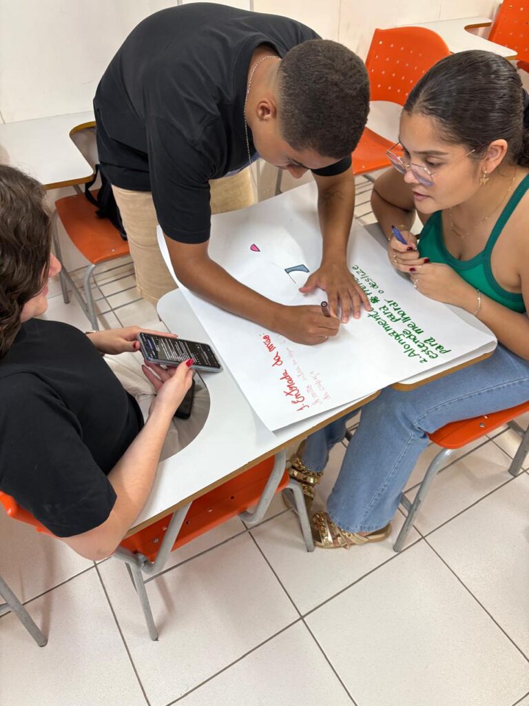 Ciência e prática marcam aula de nado crawl no curso de Educação Física do UNIFACIG